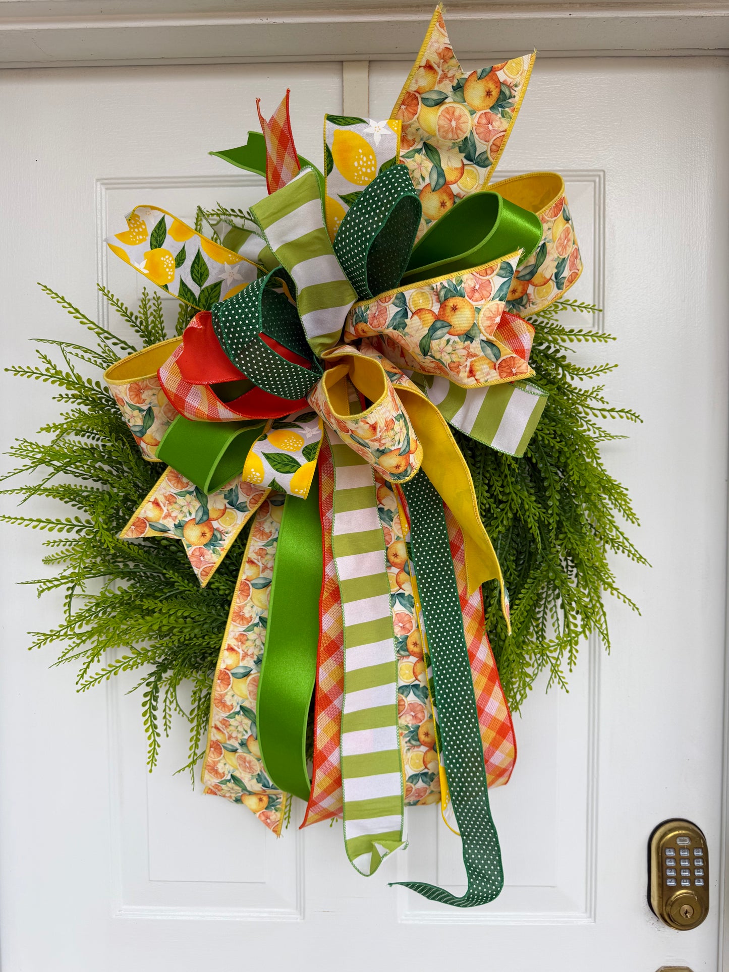 24 Inch Two Tone Green Round Beadgrass Wreath