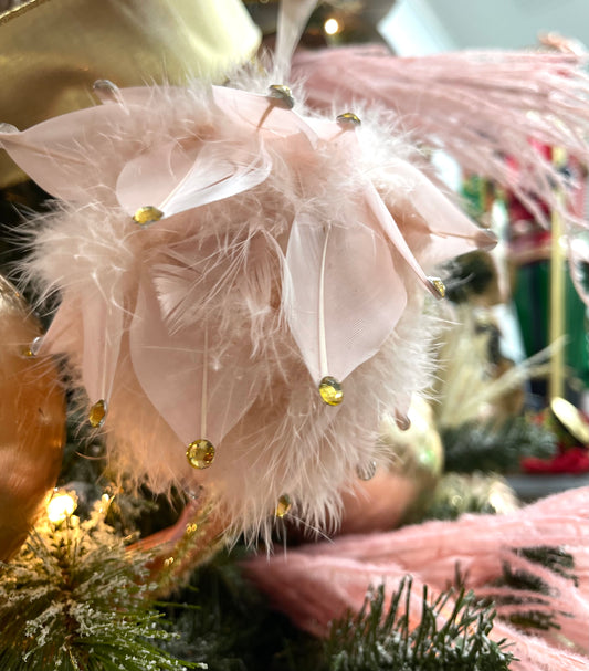 Benzie: A fanfare of felt.: Monogram Christmas Ornaments // Cropadile  Giveaway!