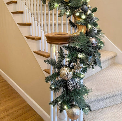 Costco 9 Foot Decorated Pre-Lit Twinkle Garland