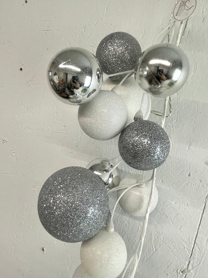 White And Silver Mixed Size Glitter Ball Garland