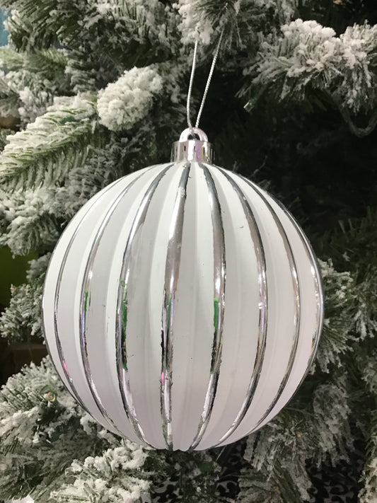 White Metallic Silver Ribbed Ornament