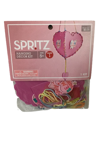 Spritz Valentine Hanging Decor Kit